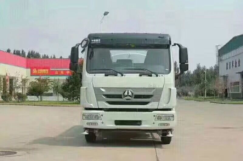 10噸灑水車報(bào)價(jià)多少錢一輛_國五重汽豪瀚10噸綠化灑水車廠家價(jià)格4