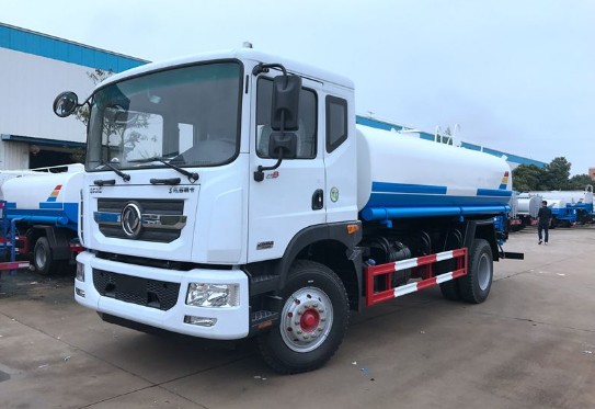 12���|�L������D9��ˮ܇�DƬ