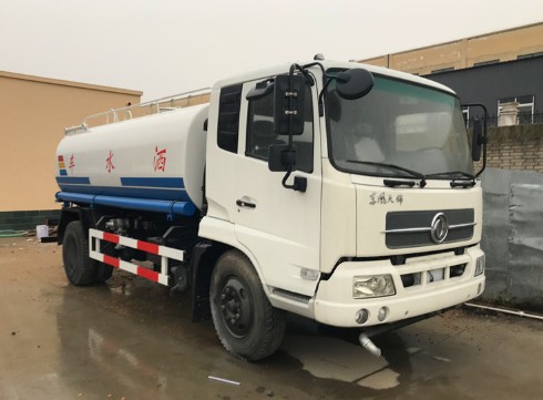 10噸灑水車價(jià)格查詢_最便宜的東風(fēng)天錦10噸綠化灑水車廠家價(jià)格2