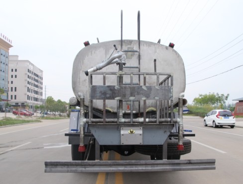 東風天錦灑水車(不銹鋼罐體)高清圖片 東風天錦灑水車(不銹鋼罐體)高清圖片