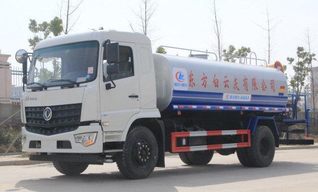 東風新款專底霧炮車高清圖片 東風新款專底霧炮車高清圖片