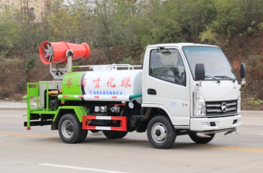 2方凱馬藍(lán)牌霧炮車高清圖片 2方凱馬藍(lán)牌霧炮車高清圖片