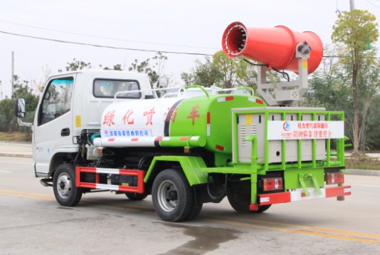 2方凱馬藍(lán)牌霧炮車高清圖片 2方凱馬藍(lán)牌霧炮車高清圖片