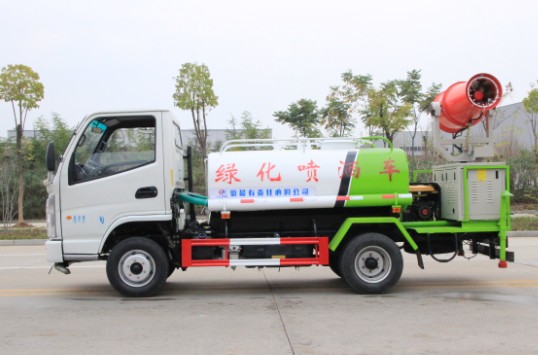 2方凱馬藍(lán)牌霧炮車高清圖片 2方凱馬藍(lán)牌霧炮車高清圖片