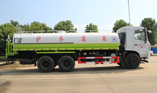 國六20方東風(fēng)專底D3L后雙橋?yàn)⑺噲D片 國六20方東風(fēng)專底D3L后雙橋?yàn)⑺噲D片