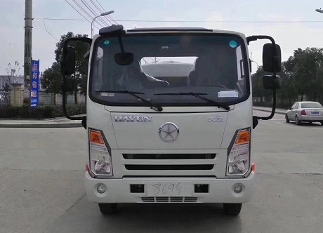 大運5方小黃牌灑水車圖片 大運5方小黃牌灑水車圖片