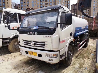 二手帶手續(xù)9噸灑水車轉讓,18年的車,玉柴150馬力!2