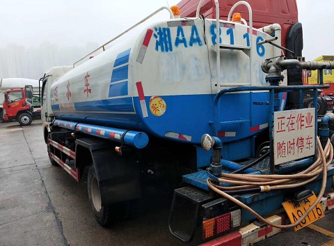 二手9.2方灑水車(chē)圖片 二手9.2方灑水車(chē)圖片