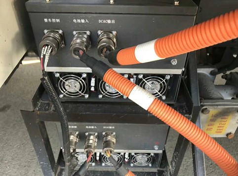 新能源小型灑水車_東風凱普特5方純電動小型灑水車4