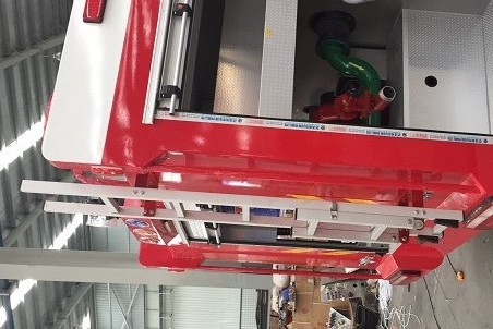 消防車折疊后爬梯2