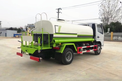 國六東風(fēng)福瑞卡5方灑水車圖片 國六東風(fēng)福瑞卡5方灑水車圖片