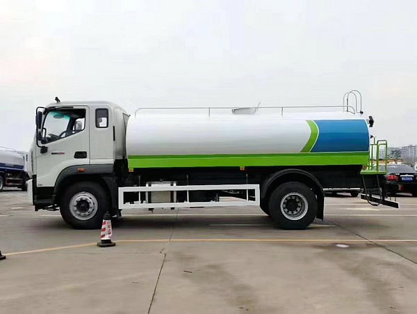 12噸灑水車參數_12-14噸國六福田瑞沃綠化灑水車價格多少錢?4