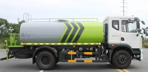 國六14方東風(fēng)華神T5灑水車 國六14方東風(fēng)華神T5灑水車
