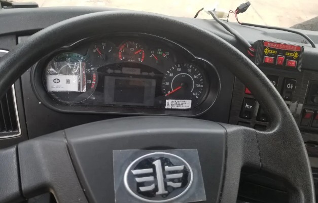 14方國六解放J6L灑水車內(nèi)飾圖片 14方國六解放J6L灑水車內(nèi)飾圖片