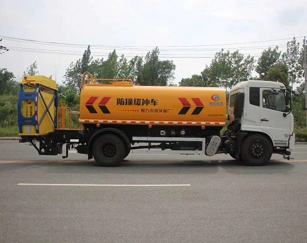 國六東風天錦多功能灑水車帶防撞緩沖車功能 國六東風天錦多功能灑水車帶防撞緩沖車功能