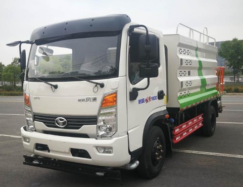 國六7方時風(fēng)風(fēng)馳藍(lán)牌灑水車 國六7方時風(fēng)風(fēng)馳藍(lán)牌灑水車
