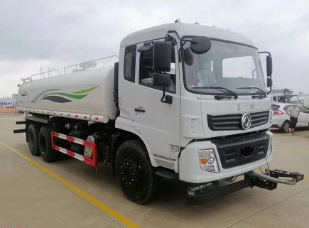 國(guó)六20方東風(fēng)隨專D913后雙橋?yàn)⑺? alt=