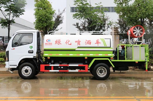 國六5方東風(fēng)福瑞卡帶霧炮灑水車圖片 國六5方東風(fēng)福瑞卡帶霧炮灑水車圖片