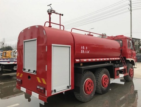 東風六驅越野消防灑水車圖片 東風六驅越野消防灑水車圖片