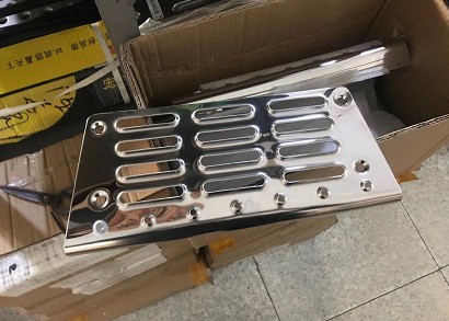 消防車(chē)駕駛室后排腳踏板圖片 消防車(chē)駕駛室后排腳踏板圖片