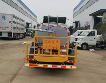 �����|�LС����3���{�ƞ�ˮ܇