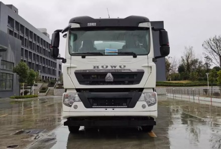 國六20噸重汽HOWO后雙橋灑水車 國六20噸重汽HOWO后雙橋灑水車