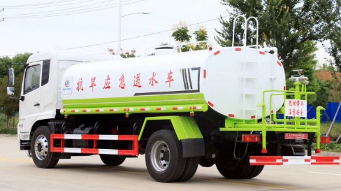 國六東風(fēng)天錦灑水車圖片 國六東風(fēng)天錦灑水車圖片