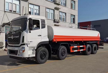 ����25����ˮ܇,�|�L(f��ng)����VLǰ�ĺ�˞�ˮ܇�DƬ