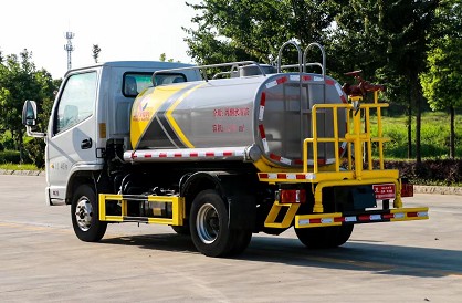 國六2.5方凱馬藍牌灑水車圖片 國六2.5方凱馬藍牌灑水車圖片