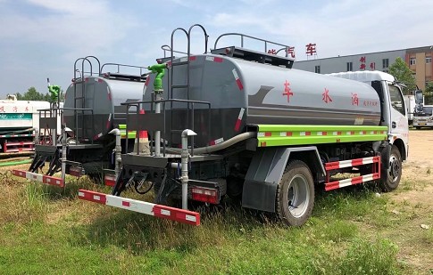 12�_���և����|�L����10����ˮ܇�DƬ