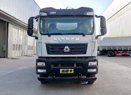 ���������ǵ¿�ǰ�ĺ��25����ˮ܇�DƬ