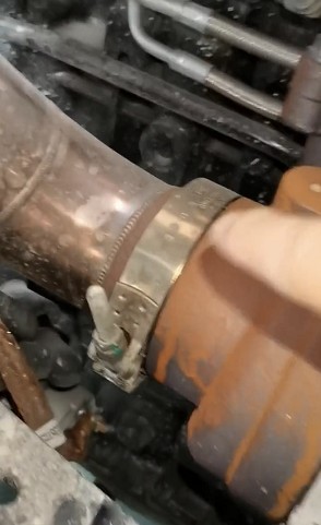 發(fā)動機(jī)缸體號位置 發(fā)動機(jī)缸體號位置