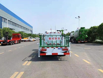 東風(fēng)多利卡5噸純電動(dòng)灑水車 東風(fēng)多利卡5噸純電動(dòng)灑水車