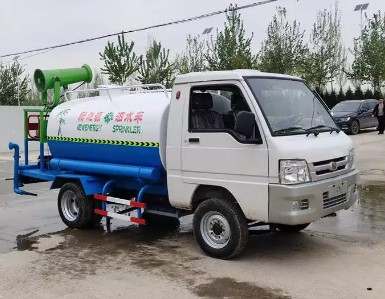小型電動四輪灑水車_電動四輪霧炮灑水車_新能源灑水車4