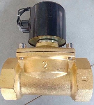 灑水車(chē)電磁控制閥 灑水車(chē)電磁控制閥