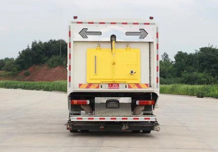 國六重汽豪沃深度保潔車 國六重汽豪沃深度保潔車