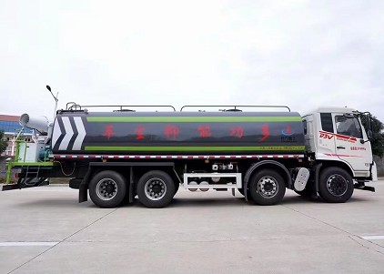 國六東風(fēng)專底D3V前四后八26方灑水車 國六東風(fēng)專底D3V前四后八26方灑水車