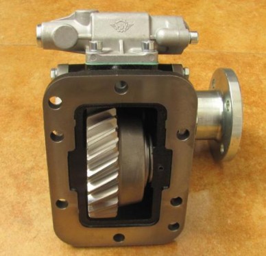 灑水車取力器總成 灑水車取力器總成