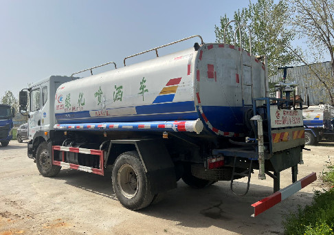 二手14方灑水車(chē)_二手14方東風(fēng)多利卡d9灑水車(chē)4