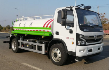 東風純電動6.7方灑水車 東風純電動6.7方灑水車