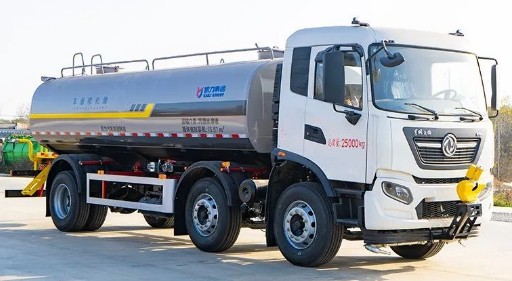 20���|�L���\С���S��ˮ܇_�|�L���\ǰ�ĺ���20����ˮ܇