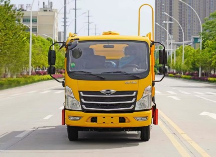 福田領(lǐng)航M5藍(lán)牌7方灑水車_程力威牌CLW5045TYH6SL型路面養(yǎng)護(hù)車 福田領(lǐng)航M5藍(lán)牌7方灑水車_程力威牌CLW5045TYH6SL型路面養(yǎng)護(hù)車