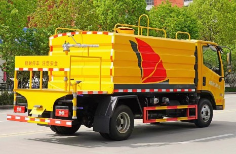 福田領(lǐng)航M5藍(lán)牌7方灑水車_程力威牌CLW5045TYH6SL型路面養(yǎng)護(hù)車 福田領(lǐng)航M5藍(lán)牌7方灑水車_程力威牌CLW5045TYH6SL型路面養(yǎng)護(hù)車
